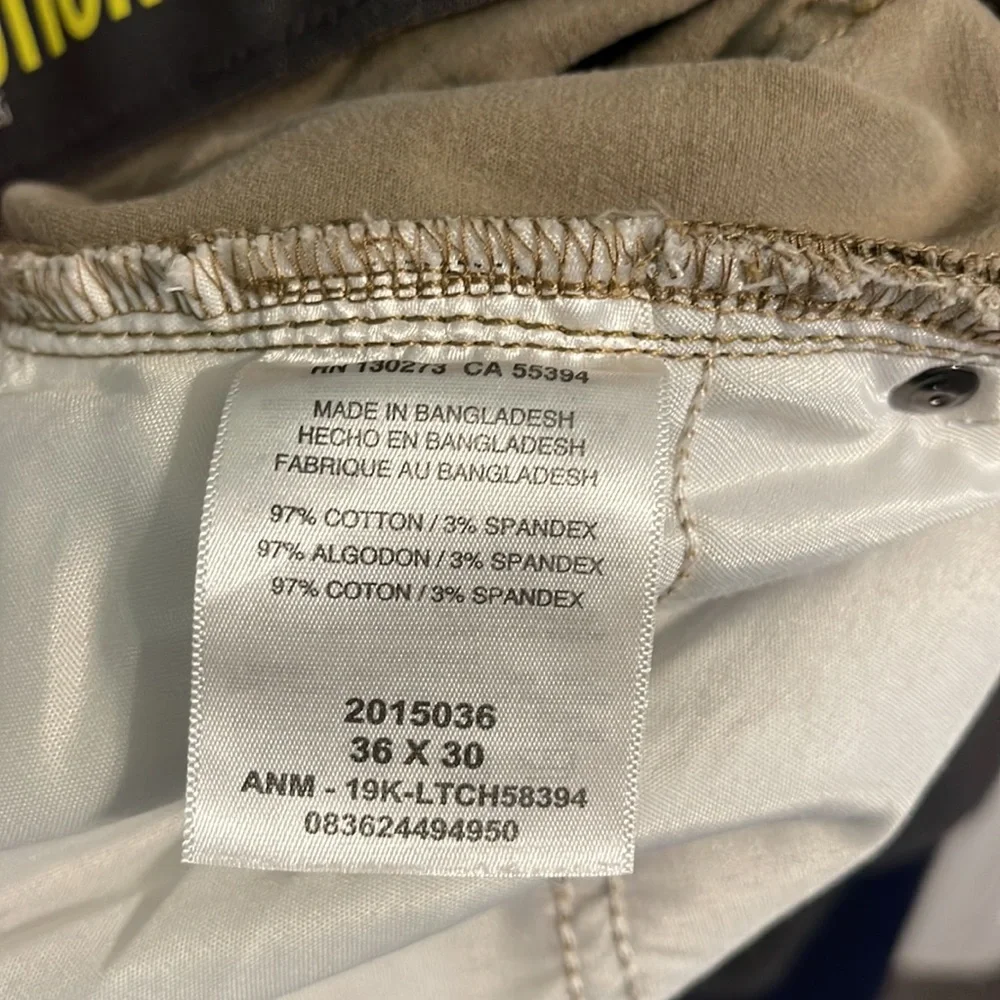 Men’s Lee Khaki pants